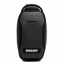 Batoh Ducati D-Piquadro Lock přes rameno