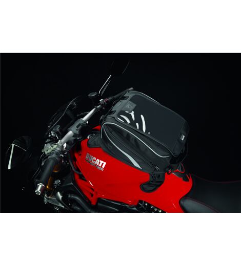 Ducati Brašna na nádrž