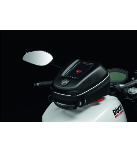 Ducati brašna na nádrž