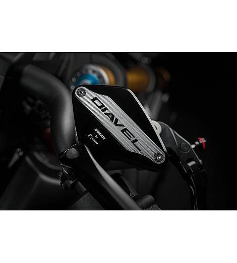 Ducati kryty na nádržky brzdové a spojkové kapaliny Diavel 1260